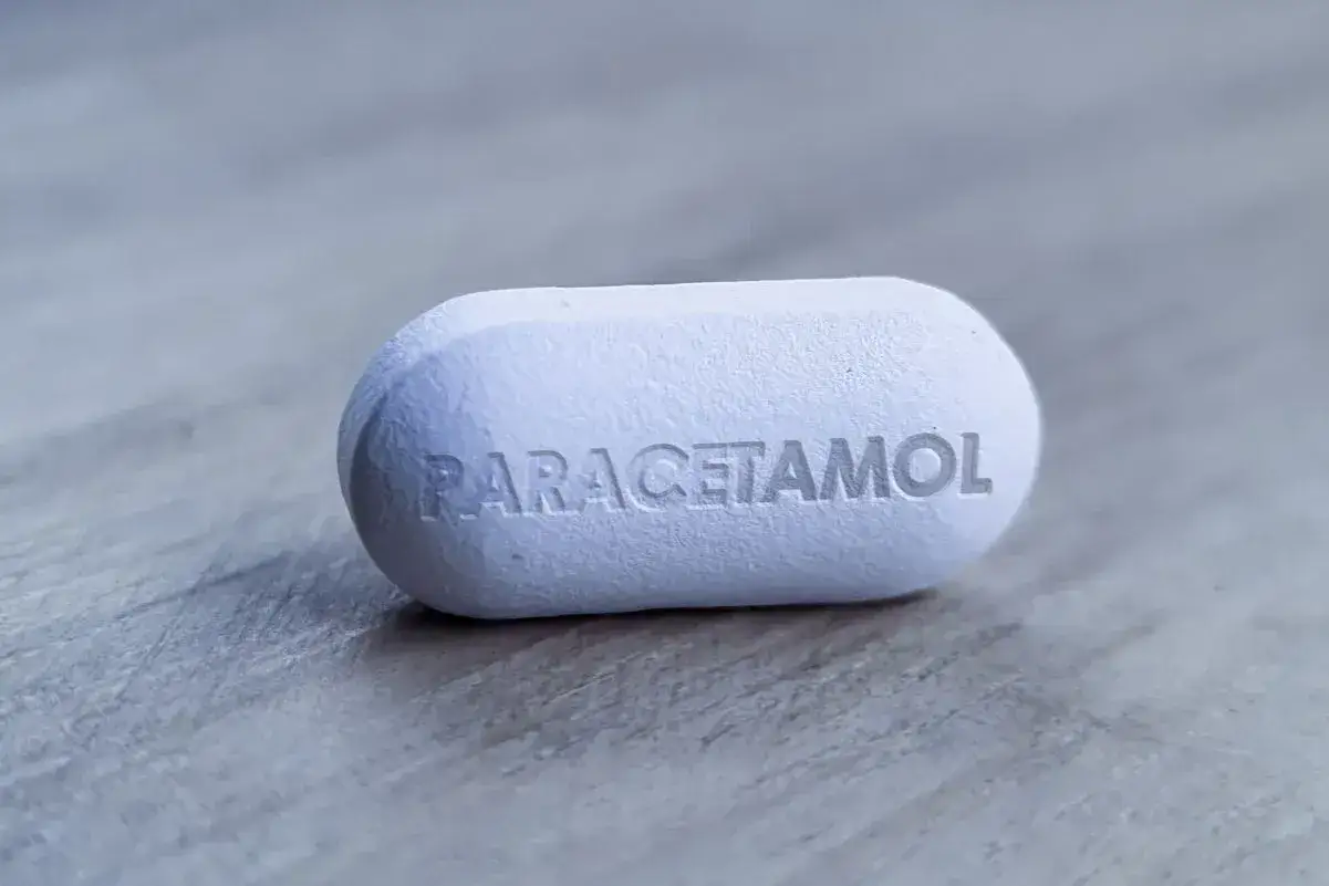 Zdjęcie Lek paracetamol na co jest? Poznaj skuteczne zastosowania i dawki