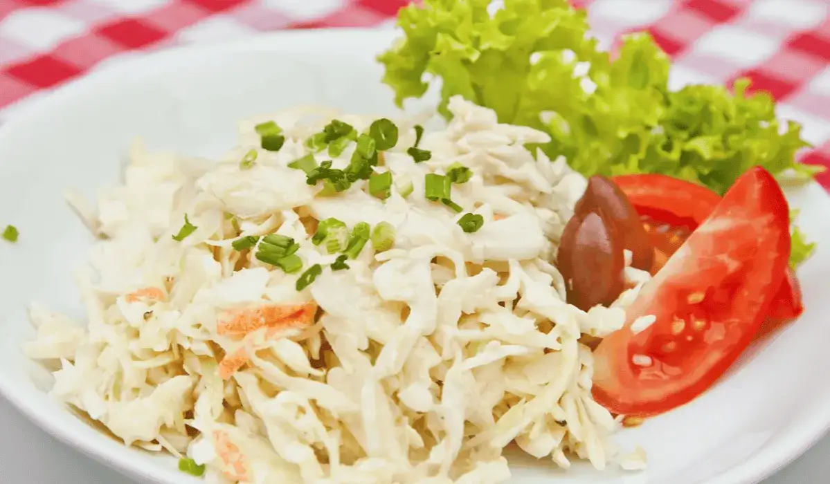 Zdjęcie Jak zrobić surówkę colesław jak z KFC, która zachwyci smakiem