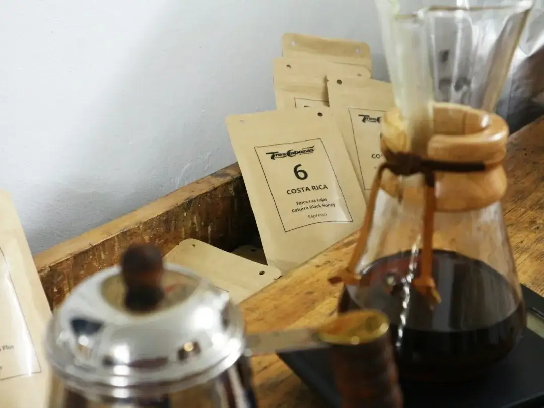 Zdjęcie Ile kofeiny przed treningiem, aby zwiększyć wydajność i uniknąć skutków ubocznych