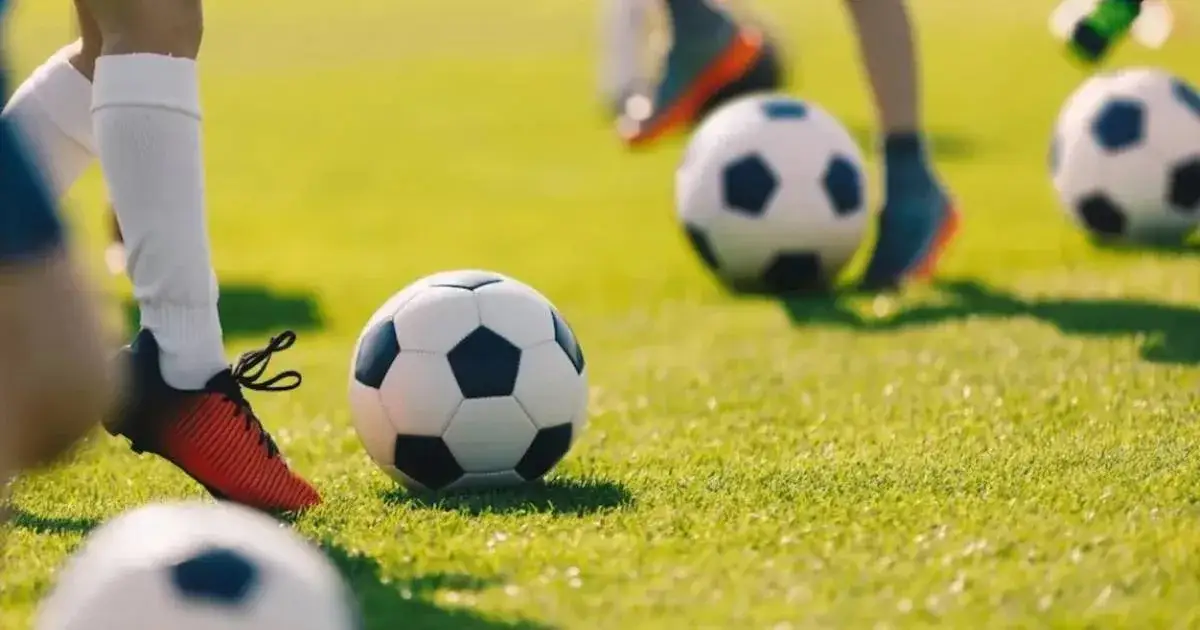 Zdjęcie Jak zostać profesjonalnym piłkarzem i uniknąć najczęstszych błędów