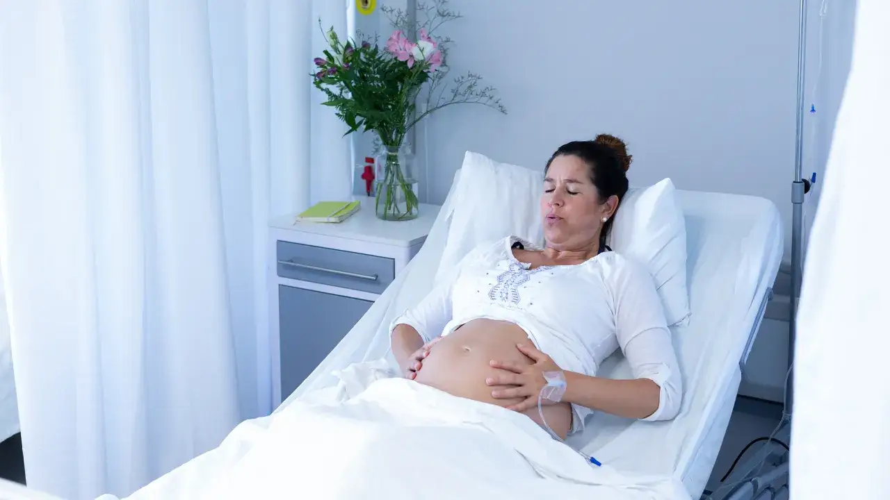 Zdjęcie Kiedy podają znieczulenie przy porodzie? Wszystko, co musisz wiedzieć