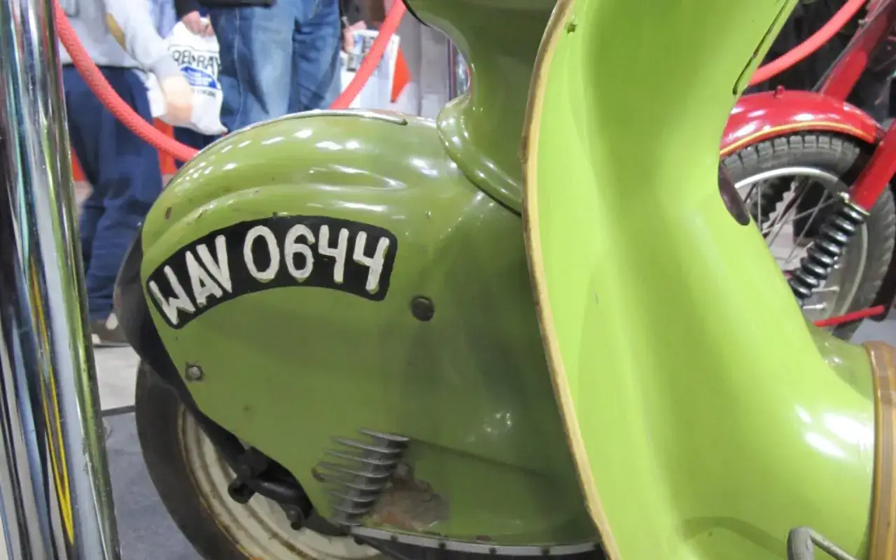 Zdjęcie Jak zarejestrować motorower: uniknij błędów i zbędnych kosztów