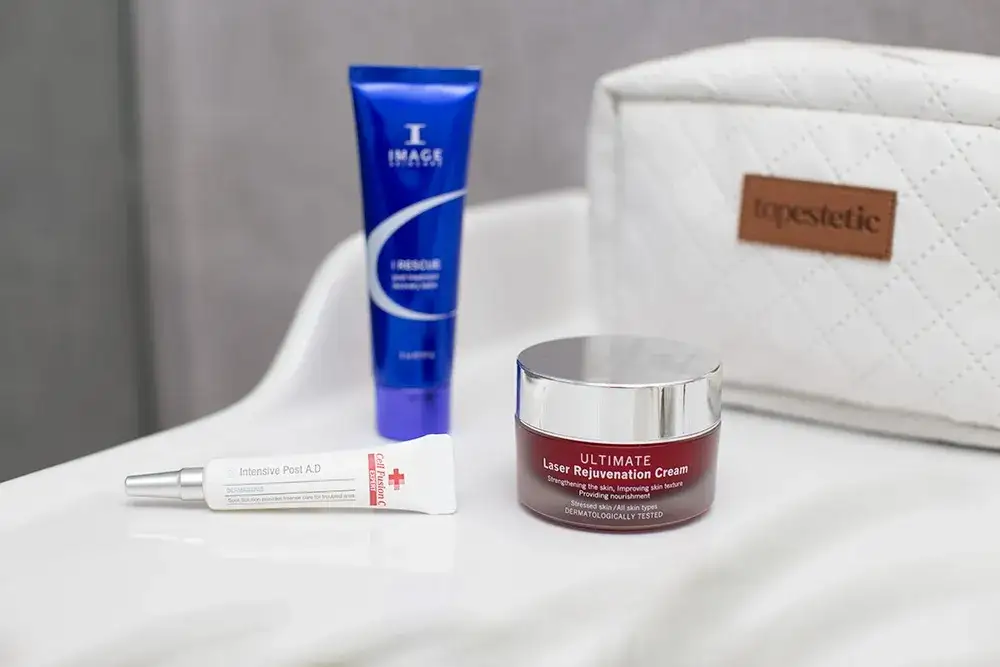 Zdjęcie Jaki krem po laserze frakcyjnym? Oto najlepsze wybory dla Twojej skóry