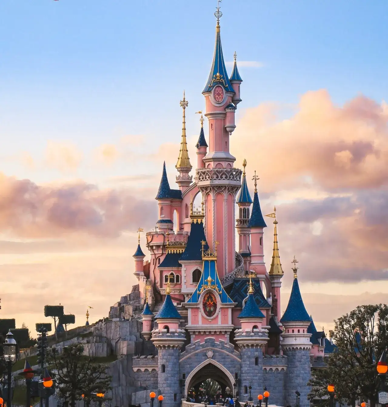 Zdjęcie Czego nie można wnosić do Disneylandu – uniknij problemów na wejściu