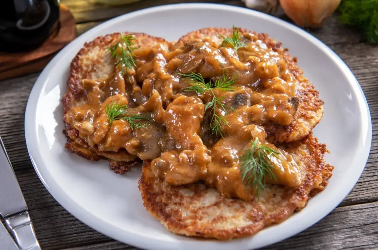 Zdjęcie Placek po cygańsku: Przepis na idealne, chrupiące arcydzieło!