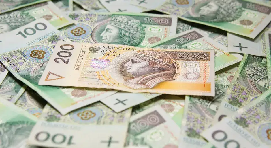 Zdjęcie Zwrot podatku przy najniższej krajowej: nawet 4500 zł dla małżeństw