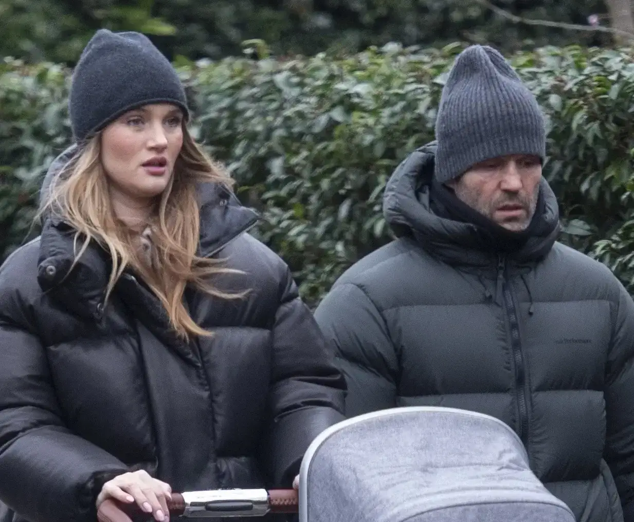 Zdjęcie Jason Statham z dzieckiem: Hollywoodzki twardziel jako czuły ojciec