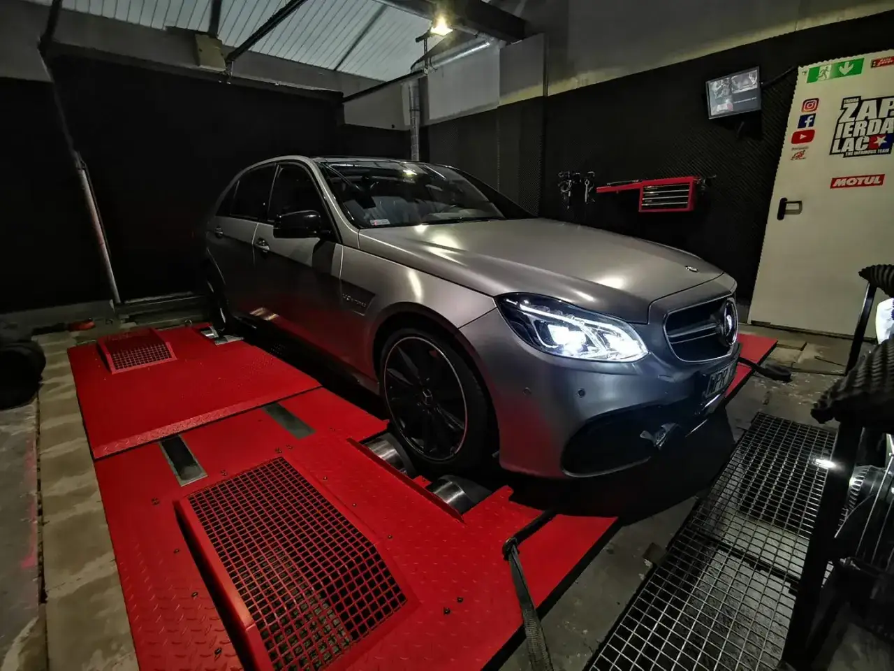 Zdjęcie Ile kosztuje tuning auta? Poznaj ceny i ukryte koszty modyfikacji