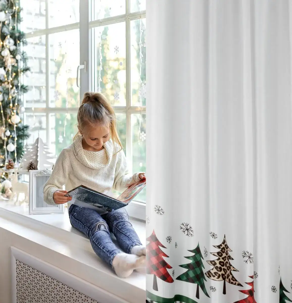 Zdjęcie Jak ozdobić okna na święta Bożego Narodzenia - 10 kreatywnych pomysłów