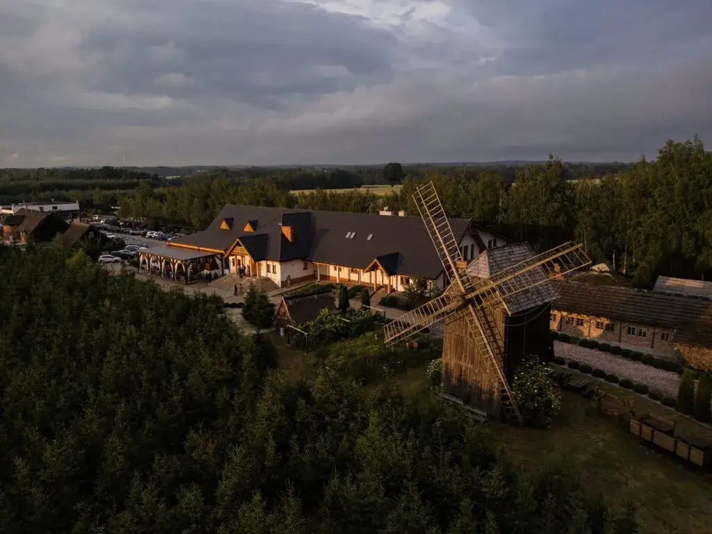 Zdjęcie Ile dać do koperty na wesele z noclegiem? Praktyczne wskazówki