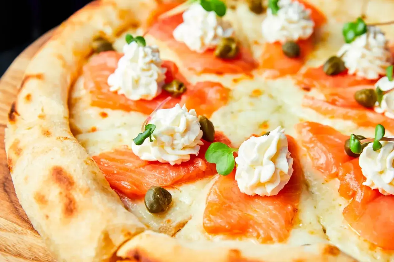 Zdjęcie Pizza saumon : la recette crémeuse et ses secrets pour réussir