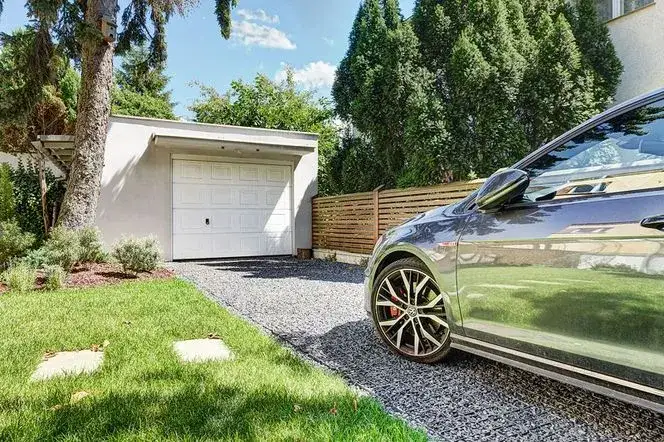 Zdjęcie Jaką geokrata na podjazd wybrać? Porównanie GEOKRATA 150 i 200