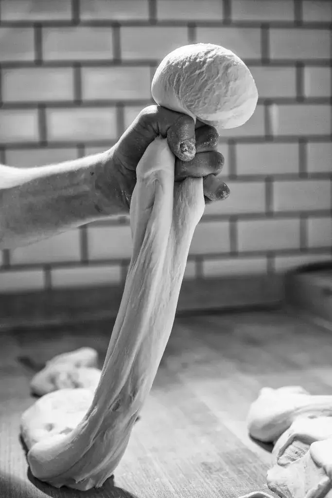 Zdjęcie Ile kcal ma pizza neapolitańska? Zaskakujące fakty o kaloriach