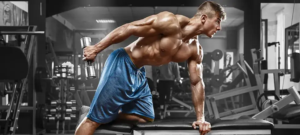 Zdjęcie Ile ćwiczeń na triceps potrzebujesz, by zbudować silne ramiona? Sprawdź najlepsze metody!