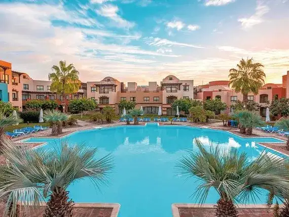 Zdjęcie Ile trwa lot do Marsa Alam? Czas przelotu z Polski w sezonie zimowym