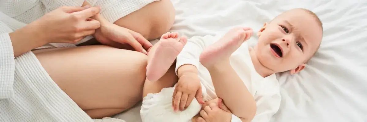 Zdjęcie Jak rozpoznać kolkę u niemowlaka - objawy, które nie możesz zignorować