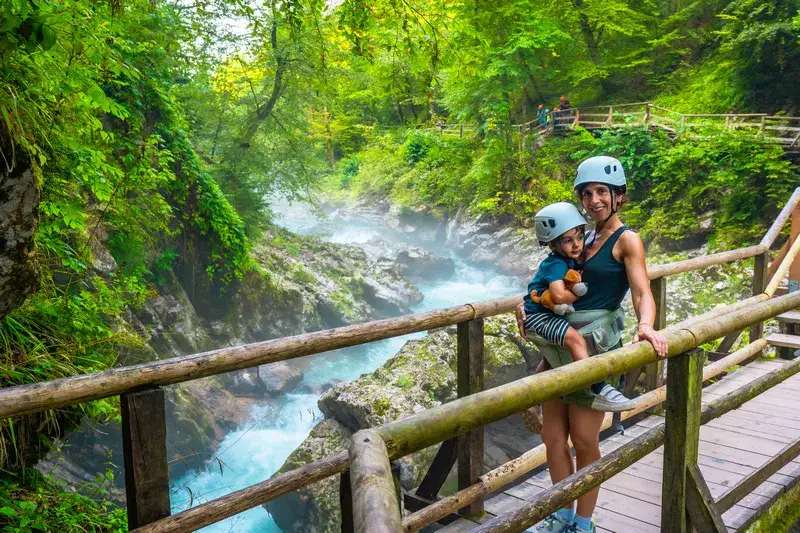 Zdjęcie Gdzie na wakacje z kilkumiesięcznym dzieckiem? Bezpieczne miejsca i porady