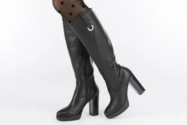 Zdjęcie Jak dbać o buty ze skóry licowej, aby uniknąć ich zniszczenia