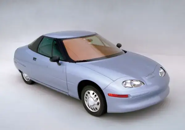 Zdjęcie GM EV1 – rewolucyjny samochód elektryczny od General Motors