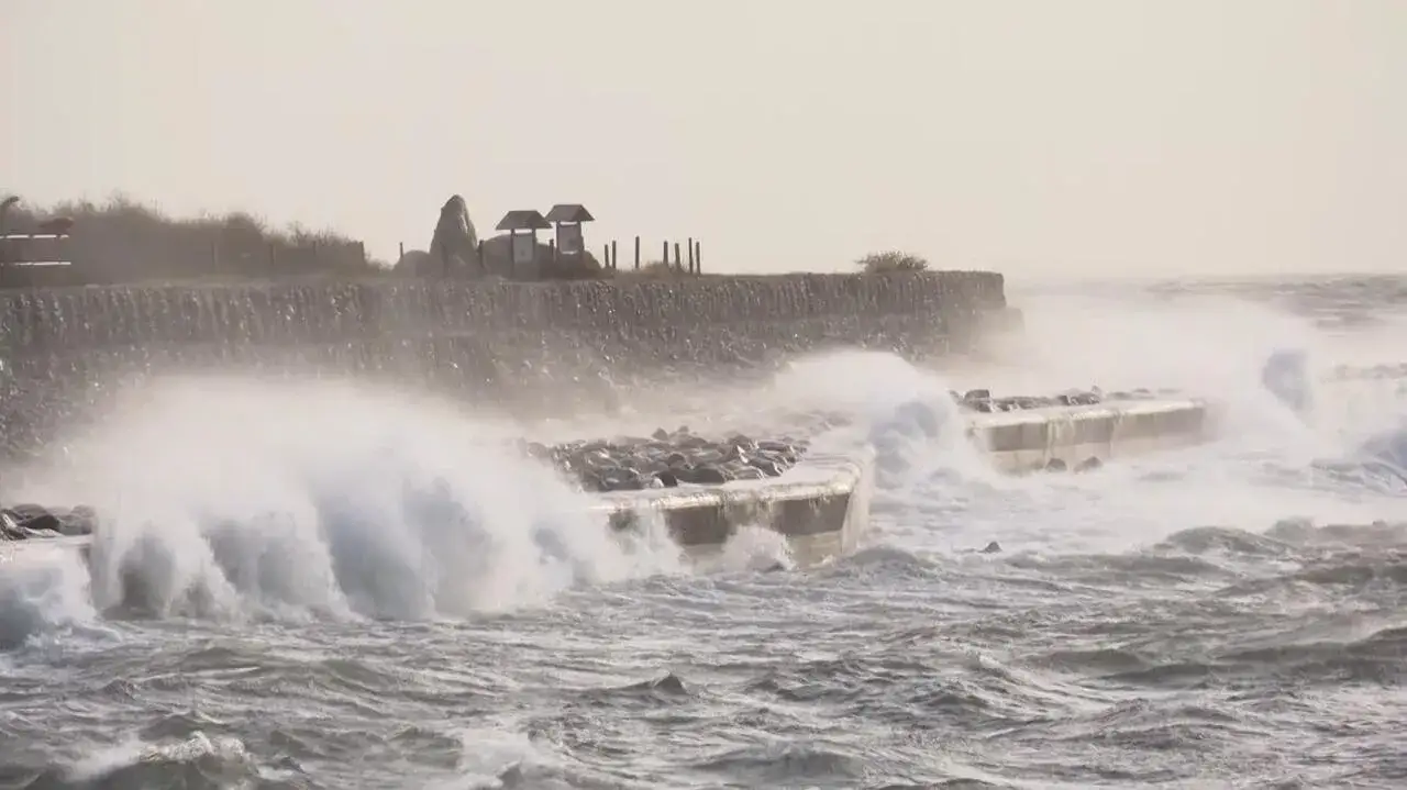 Zdjęcie Największe sztormy na Bałtyku: kiedy występują i jak się chronić