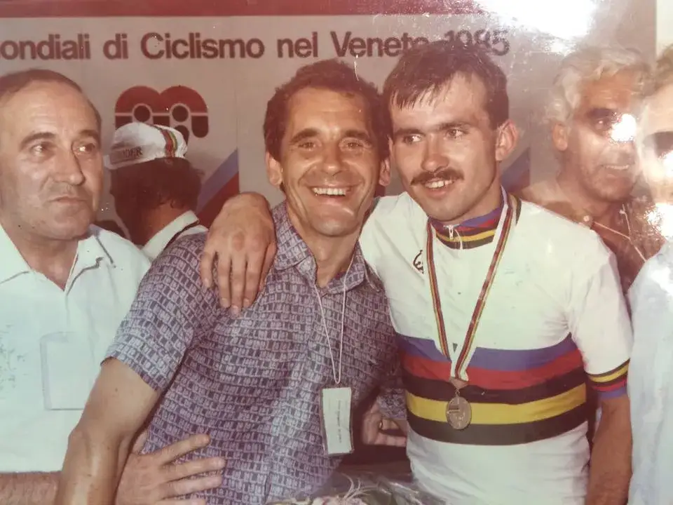 Zdjęcie Lech Piasecki - niezwykły polski kolarz z historycznym triumfem w Tour de France