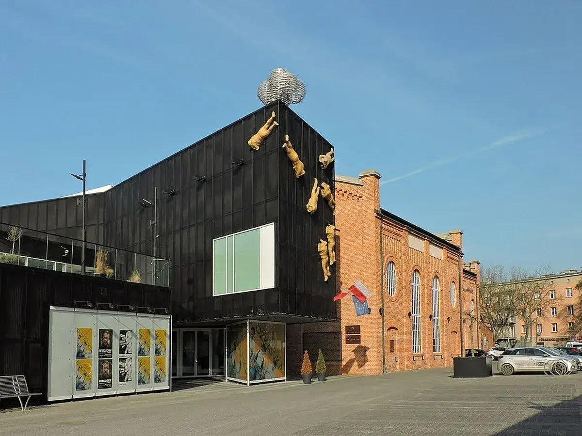 Zdjęcie Muzeum sztuki nowoczesnej Radom: odkryj fascynujące wystawy i historię