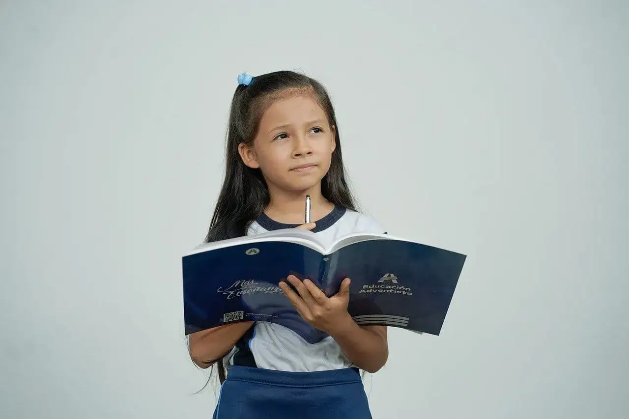 Zdjęcie Jak dostać się do szkoły w chmurze? Proste kroki, wymagania i korzyści edukacji online