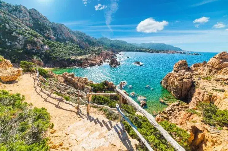 Zdjęcie Kiedy jechać na Sardynię? Najlepszy czas na podróż bez tłumów i wysokich cen