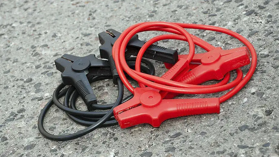 Zdjęcie Jakie ampery do kabli rozruchowych? Wybierz odpowiednie dla swojego auta