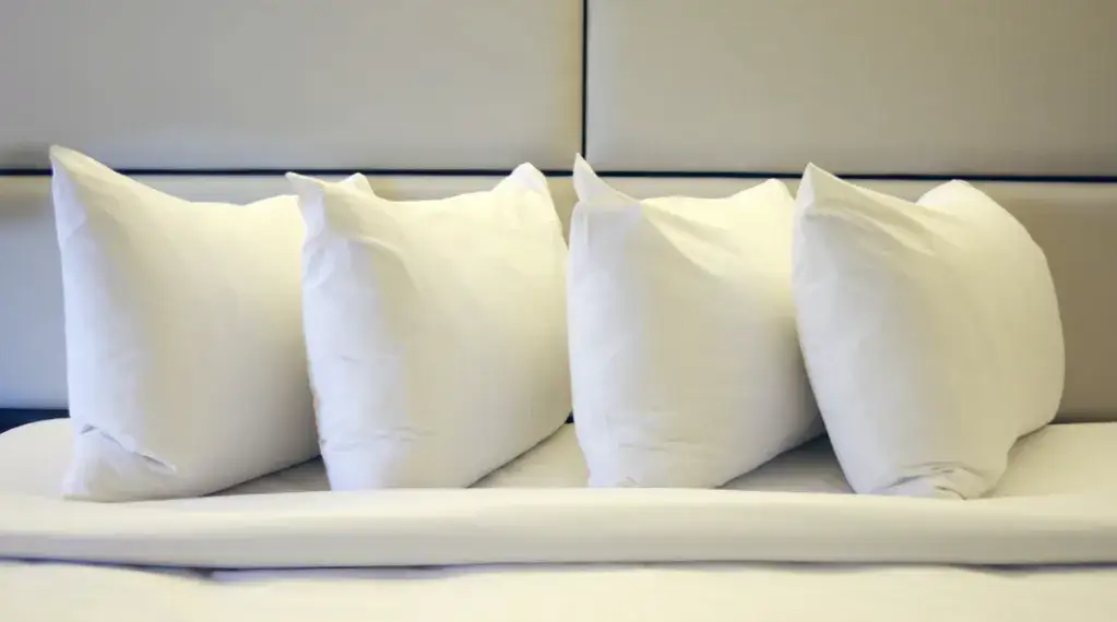 Zdjęcie Jakie poduszki są w hotelach? Odkryj różnice i wybierz najlepsze