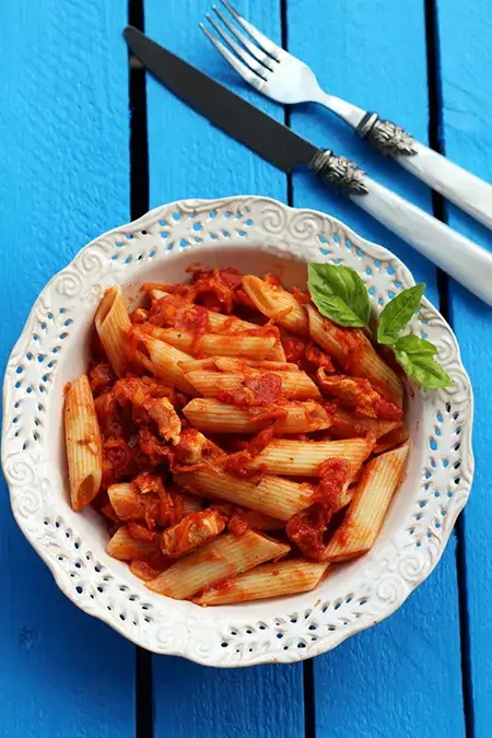 Zdjęcie Czym jest penne? Tłumaczenie, pochodzenie i najlepsze przepisy z tym makaronem