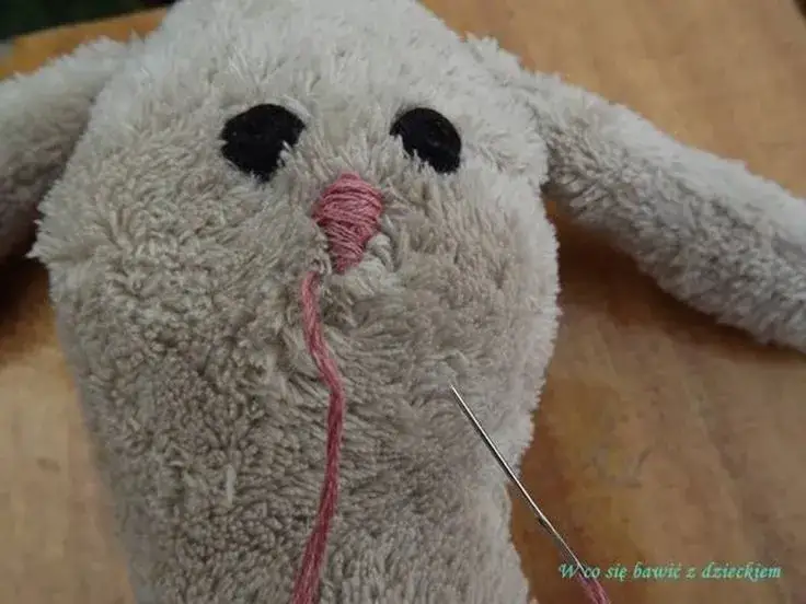 Zdjęcie Jak zrobić przytulankę dla dziecka - krok po kroku do wyjątkowej zabawki