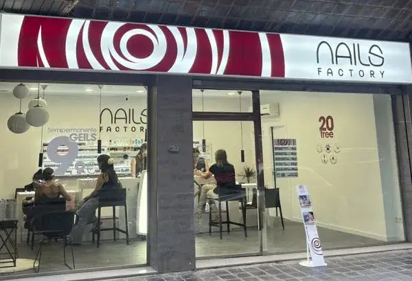 Zdjęcie Uñas en valenciano: los mejores salones y servicios que no te puedes perder