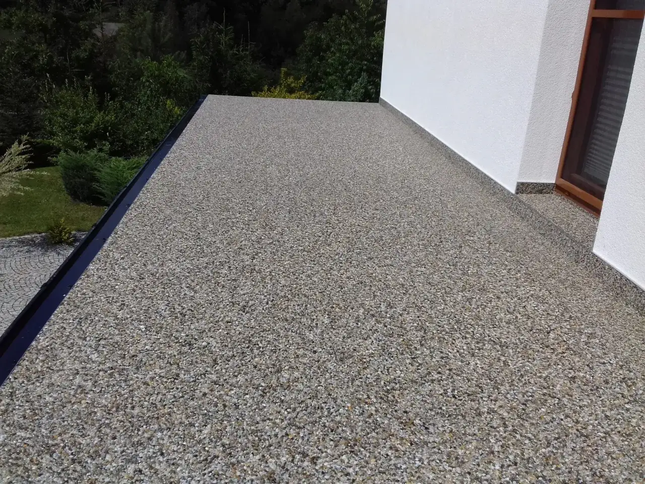 Zdjęcie Najlepsza żywica na taras: trwała ochrona przed zniszczeniem i wilgocią