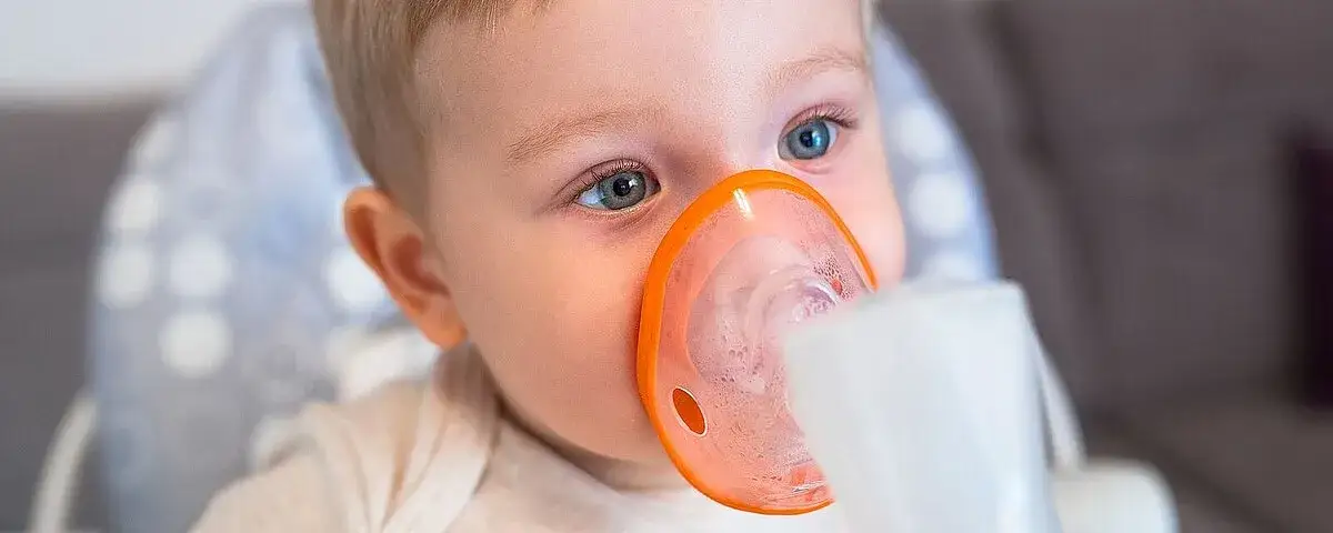 Zdjęcie Objawy kataru u niemowlaka: Niebezpieczne sygnały, które musisz znać