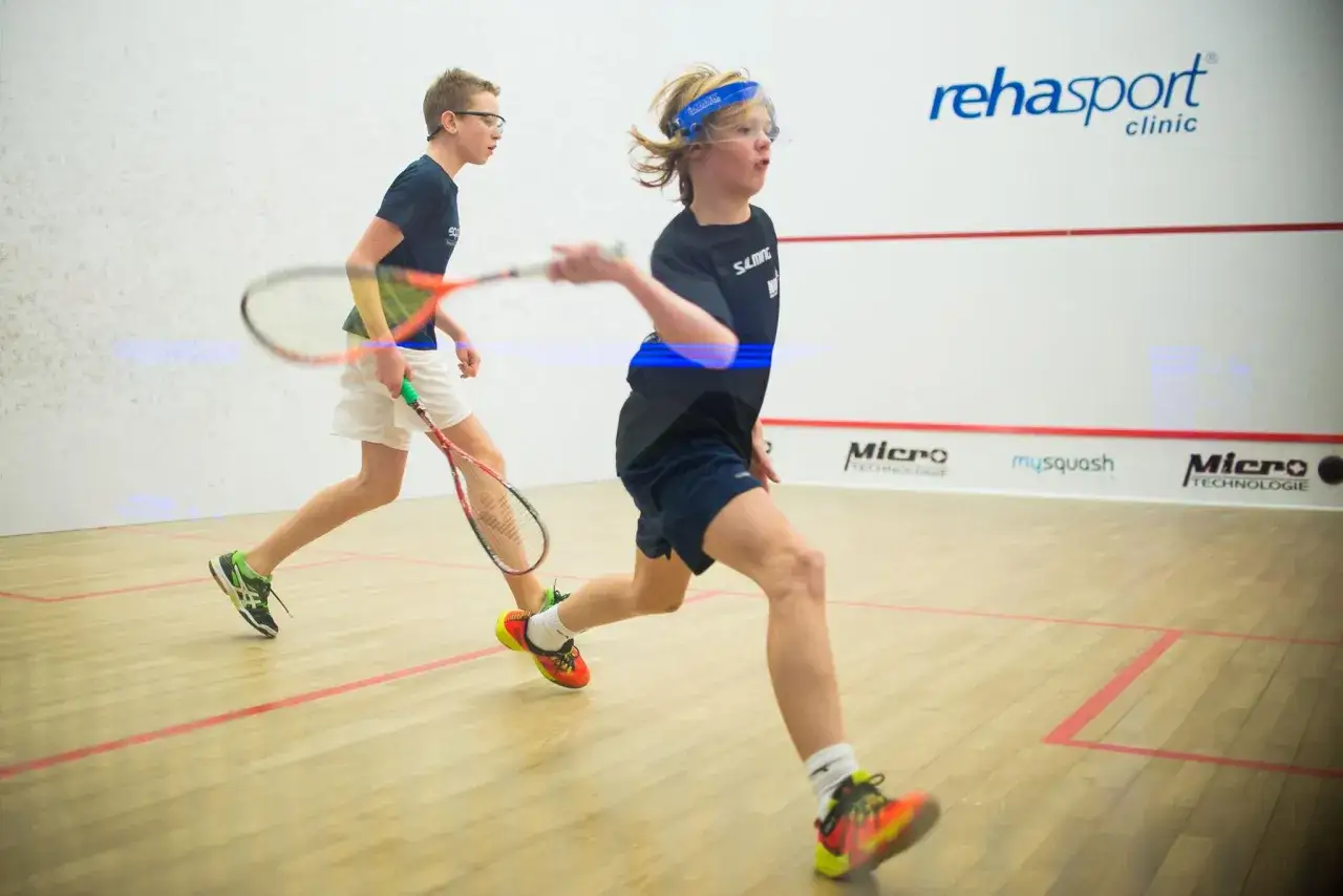 Zdjęcie Jak wybrać idealną rakietę do squasha dla każdego poziomu umiejętności