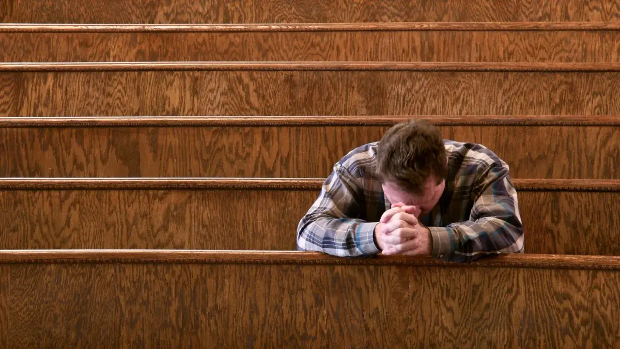 Zdjęcie Ile ludzi chodzi do kościoła? Zaskakujące statystyki i fakty