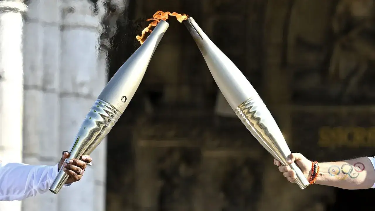 Zdjęcie Kto zapalał znicz olimpijski? Poznaj legendy i ich historie