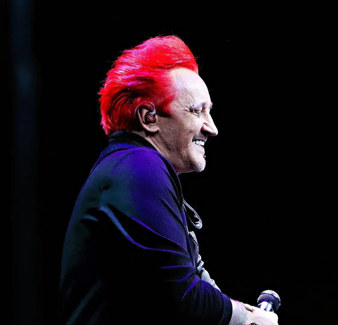 Zdjęcie Kim jest Michał Wiśniewski? Biografia i kariera słynnego wokalisty