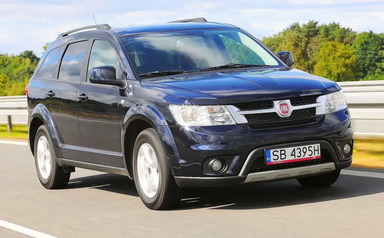 Zdjęcie Fiat Freemont jaki silnik wybrać? Odkryj najlepsze opcje i uniknij błędów