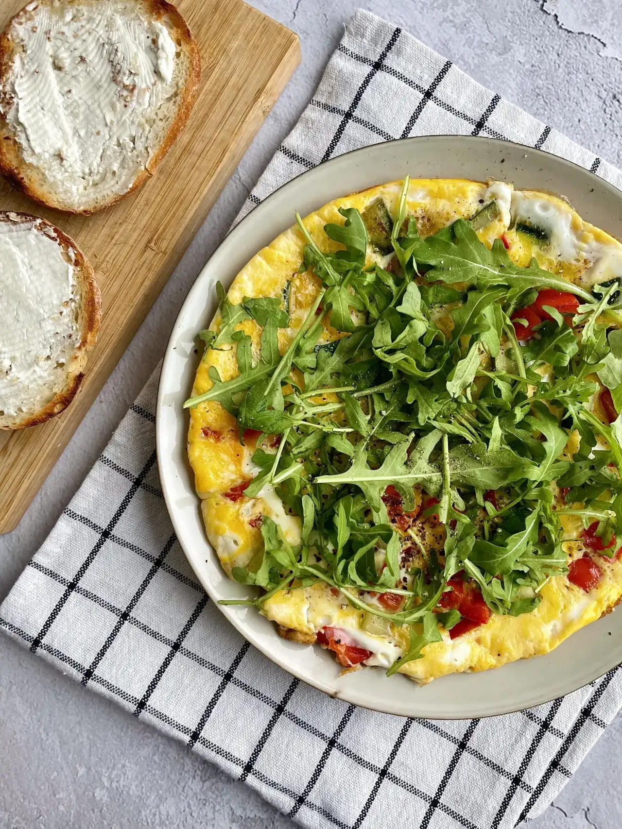 Zdjęcie Czy omlet jest dietetyczny? Odkryj jego zdrowotne właściwości