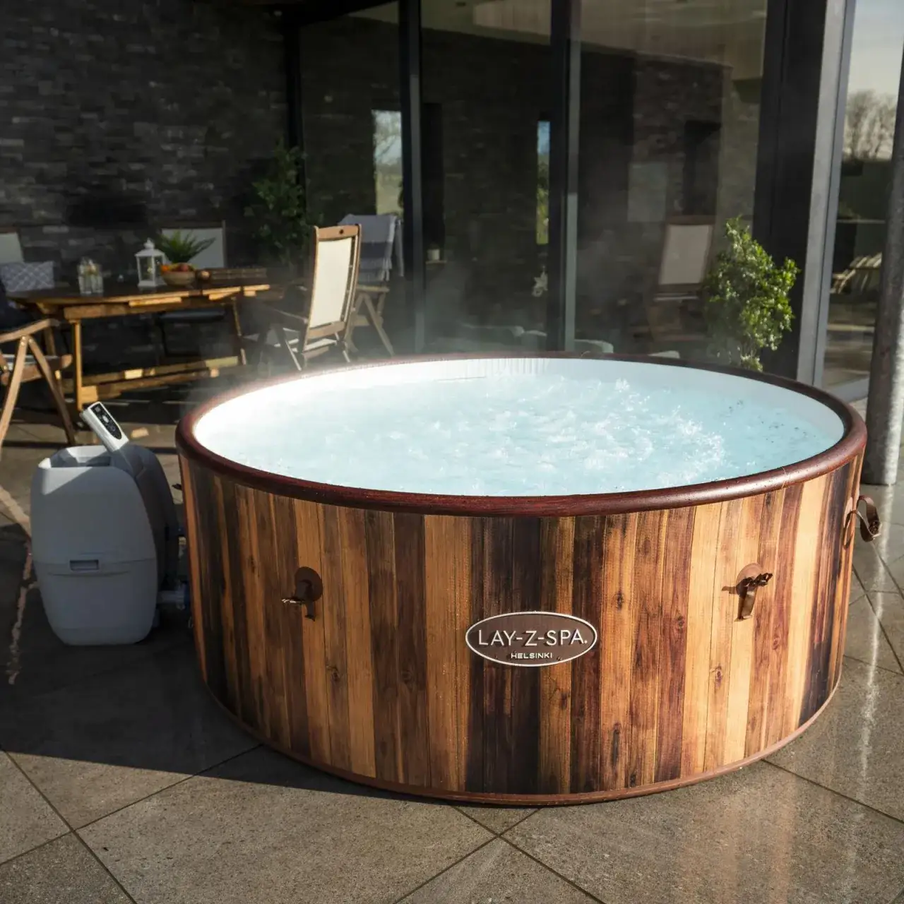 Zdjęcie Jak jacuzzi Lay-Z-Spa Helsinki poprawi Twoje relaksacyjne chwile?