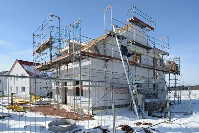 Zdjęcie Jak skutecznie zabezpieczyć strop na zimę - 5 sprawdzonych metod