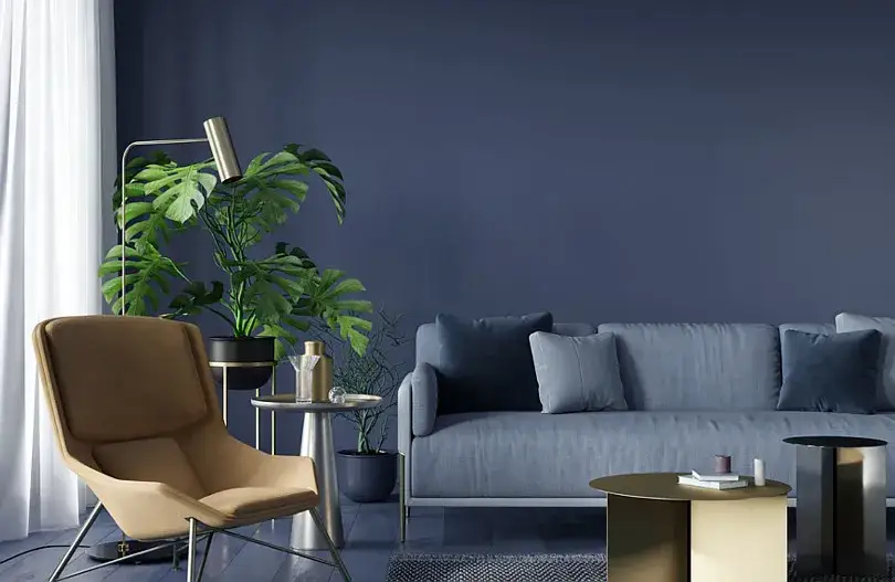 Zdjęcie 7 najlepszych kolorów do łączenia granatowej ściany w salonie + inspiracje