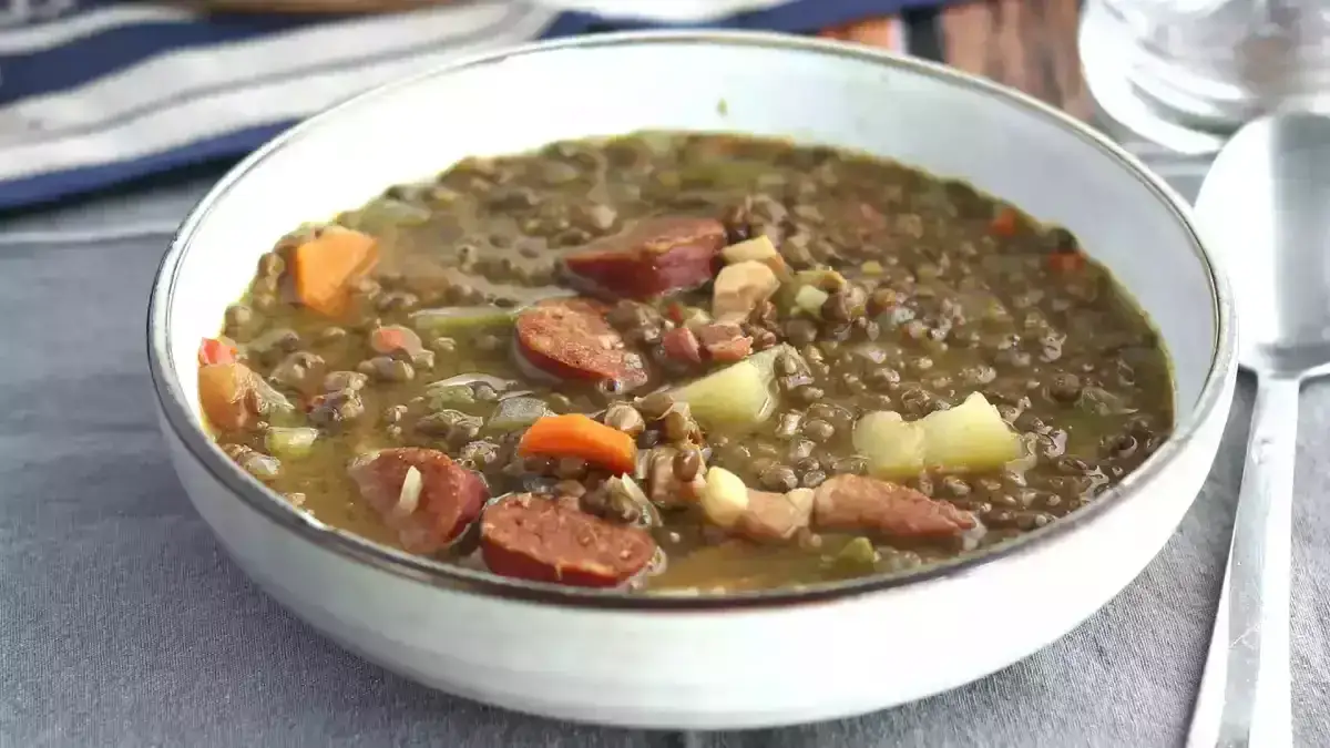 Zdjęcie Jaką mąką zagęścić zupę, aby uniknąć grudek i uzyskać idealną konsystencję