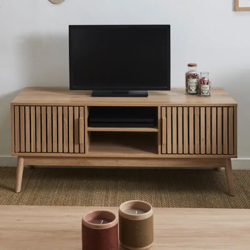 Zdjęcie Jak schować kable za szafką RTV i uniknąć bałaganu w domu