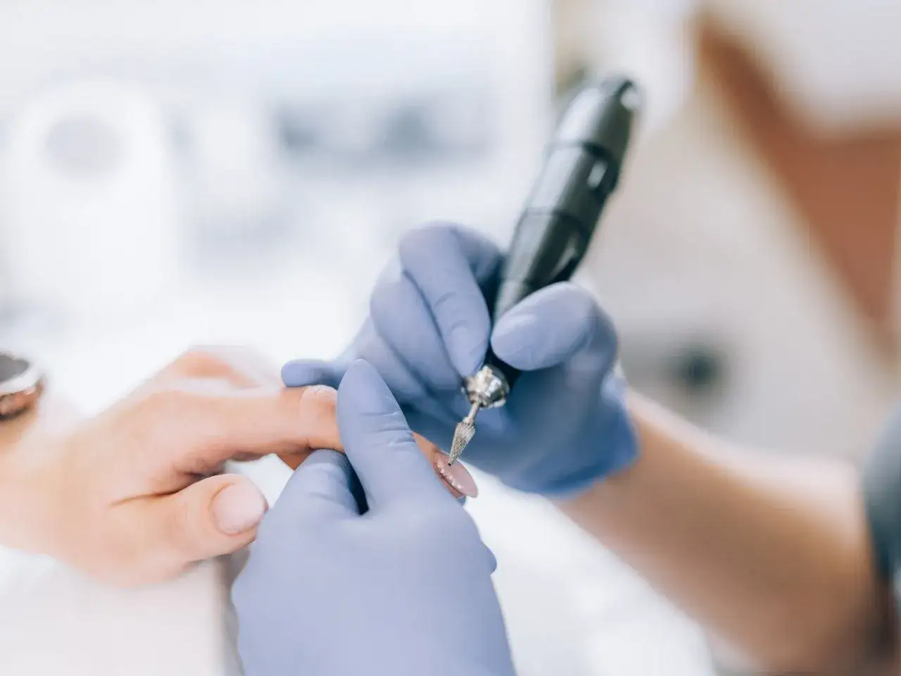 Zdjęcie Najlepsze frezarki do domowego manicure - uniknij błędów przy wyborze