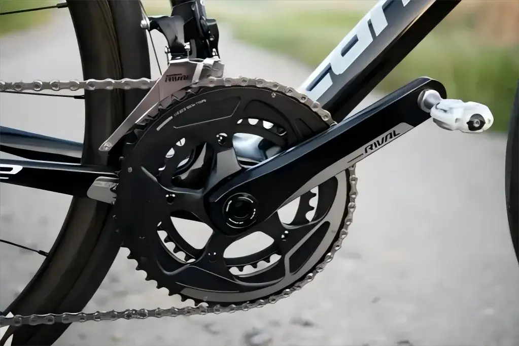 Zdjęcie Jak dobrać korbę do roweru, by uniknąć błędów i cieszyć się jazdą