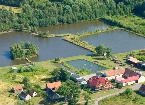 Zdjęcie Łowisko Łazy - idealne miejsce na wędkowanie i relaks w naturze