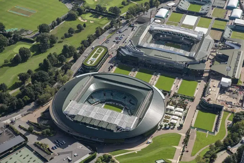 Zdjęcie Ile kortów na Wimbledonie? Wszystko o legendarnym turnieju tenisowym